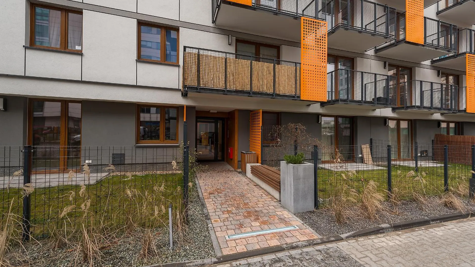 One Bedroom Apartment Cybernetyki Street Warsaw Poland